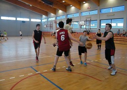 Młodzieżowy Turniej Strretballa drużyn 3-osobowych
