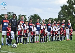 Zdrój pożegnał kibiców na własnym stadionie przegrywając 1:2 z Wisłą Dobrzyń. Niestety piłkarze podtrzymali złą passę, która trwa już kilka tygodni.