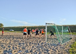 Młode Wilki triumfują w pierwszym Turnieju Piłki Nożnej Plażowej "Beach Soccer Cup 2018"