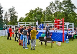 Ostre lanie pod tężniami. Kujawsko-Pomorski OZB wygrał z Pomorskim OZB 16:2 w meczu bokserskim.