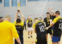 Jedyna Forever Ciechocinek zwycięzcą Ciechocińskiej Amatorskiej Ligi Futsalu 2019! W finale pokonali 3:1 BlackSun Ciechocinek