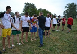 Drzazgi wygrywają Turniej Beach Soccer'a