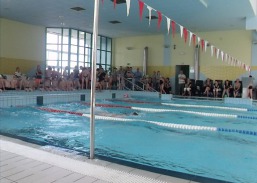 Sukcesy pływaków UKS Kurort na zawodach w Płocku